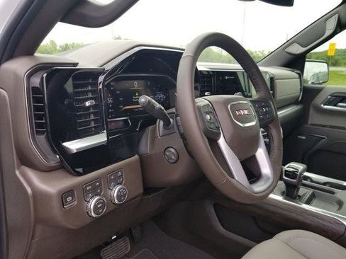 New 2026 GMC Sierra 1500 SLT AWD/4WD image 8