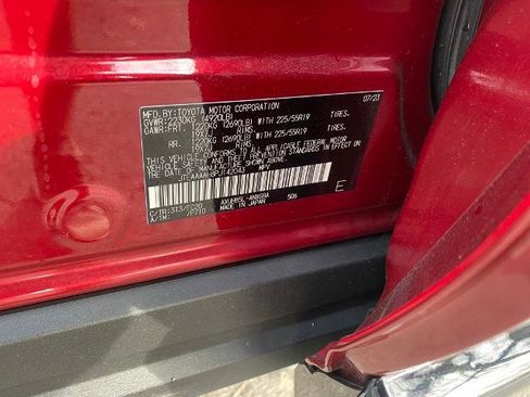 Used 2023 Toyota Venza Nightshade image 16