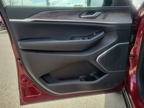 New 2026 Jeep Grand Cherokee L Limited AWD/4WD image 16