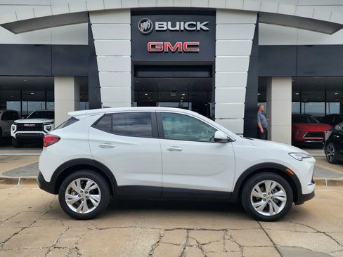 New 2026 Buick Encore GX Preferred w/ Comfort Package FWD image 3