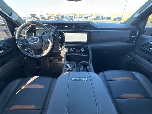 Used 2024 GMC Sierra 2500 AT4 w/ AT4 Premium Plus Package image 22