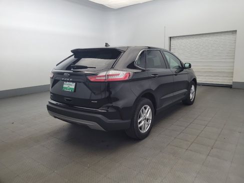 Used 2024 Ford Edge SEL image 9