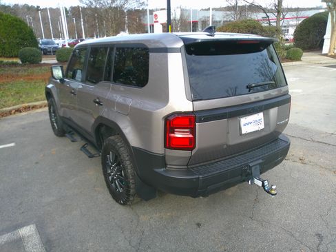 Used 2024 Toyota Land Cruiser 1958 image 11