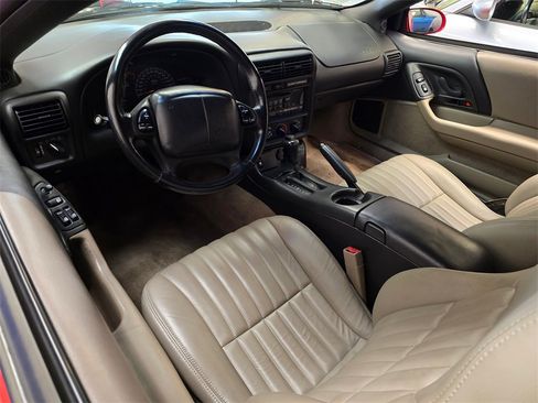 Used 2000 Chevrolet Camaro Z28 image 2