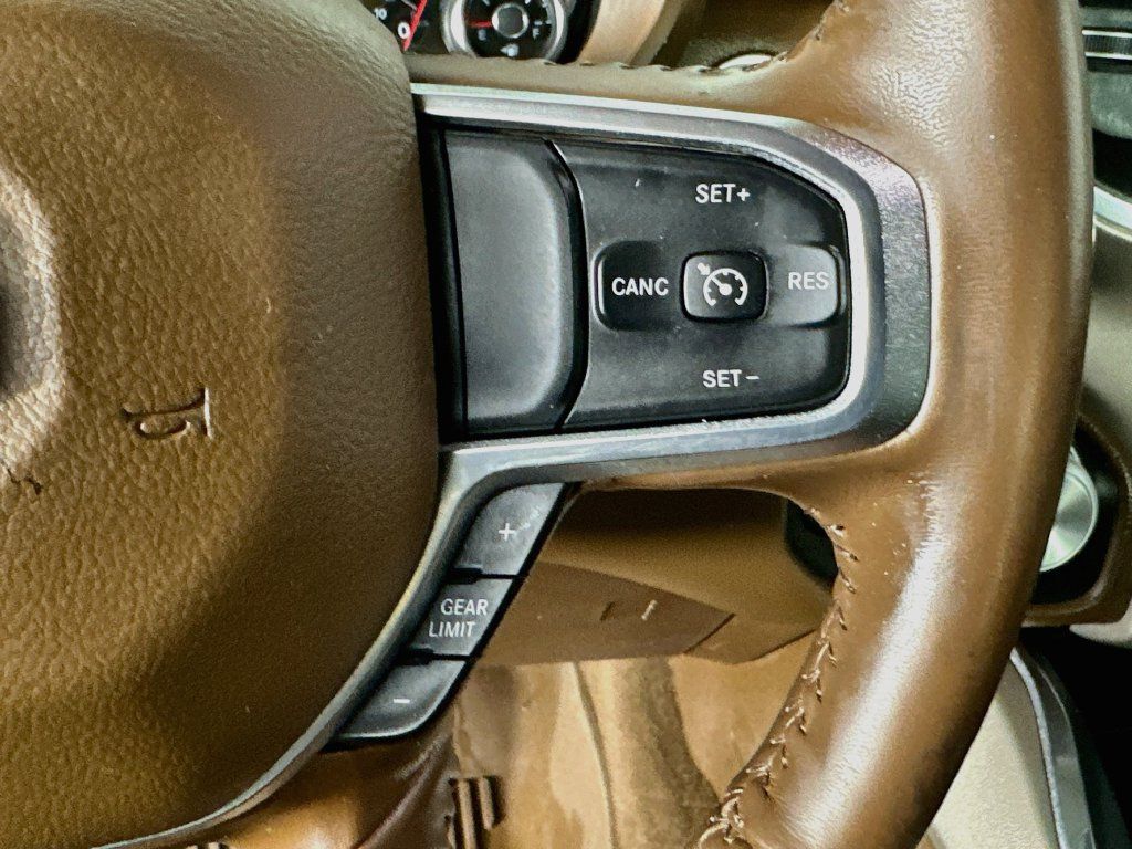 Used 2020 RAM 1500 Laramie AWD/4WD image 21