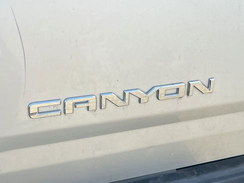Used 2016 GMC Canyon SLE w/ All Terrain Package image 7
