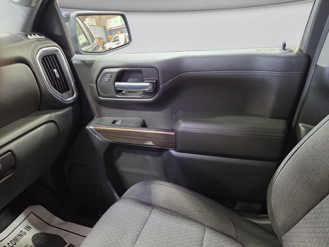 Used 2022 Chevrolet Silverado 1500 RST AWD/4WD image 21