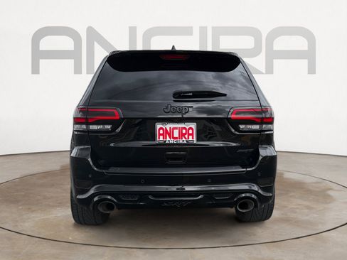 Used 2017 Jeep Grand Cherokee SRT AWD/4WD image 6