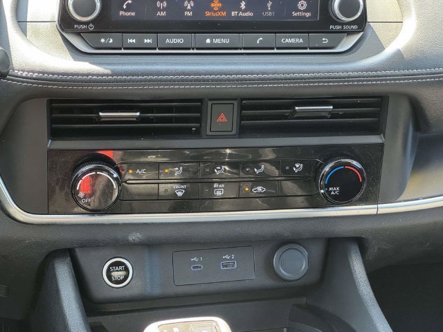 Used 2023 Nissan Rogue S AWD/4WD image 17