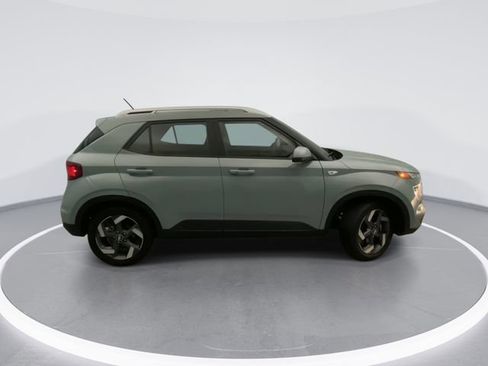 Certified 2026 Hyundai Venue SEL FWD image 7