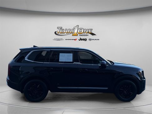 Used 2022 Kia Telluride LX image 10