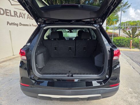 Used 2023 Chevrolet Equinox LT FWD image 13