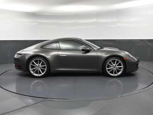 Certified 2022 Porsche 911 Carrera RWD image 9