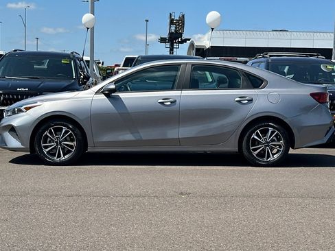 Used 2024 Kia Forte LXS FWD image 7