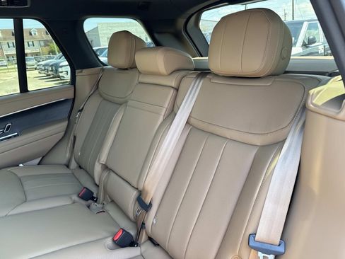 New 2026 Land Rover Range Rover SE AWD/4WD image 8