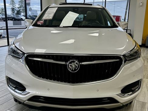 Used 2019 Buick Enclave Premium w/ Experience Buick Package image 2
