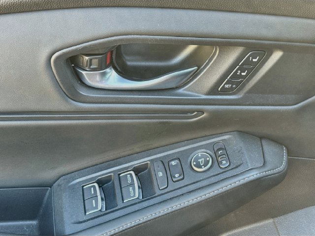 Used 2023 Honda Accord Sport image 14
