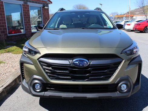 Used 2024 Subaru Outback Premium image 4