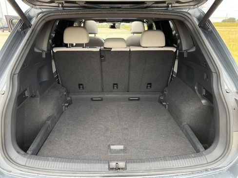 Used 2019 Volkswagen Tiguan SEL image 28