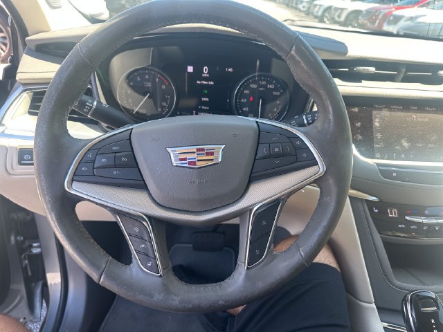 Certified 2023 Cadillac XT5 Premium Luxury w/ Technology Package FWD image 14