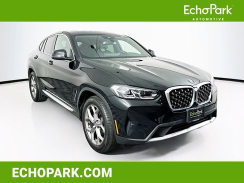 Used 2025 BMW X4 xDrive30i w/ Premium Package image 1
