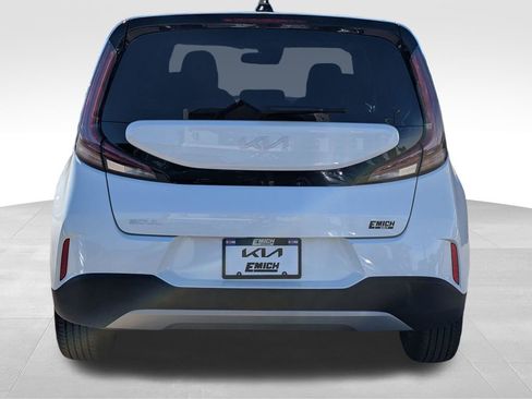 Certified 2025 Kia Soul LX image 4
