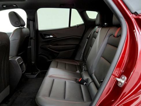 Used 2024 Chevrolet Trax RS w/ Sunroof Package FWD image 21