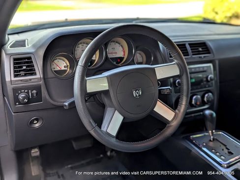 Used 2009 Dodge Challenger R/T image 42