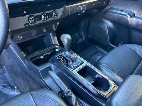 Used 2019 Toyota Tacoma SR5 image 17