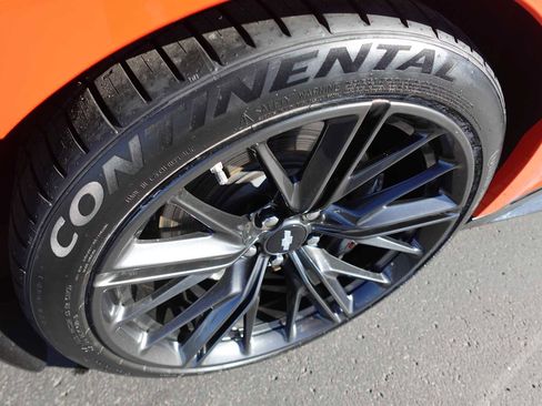 Used 2019 Chevrolet Camaro ZL1 RWD image 35