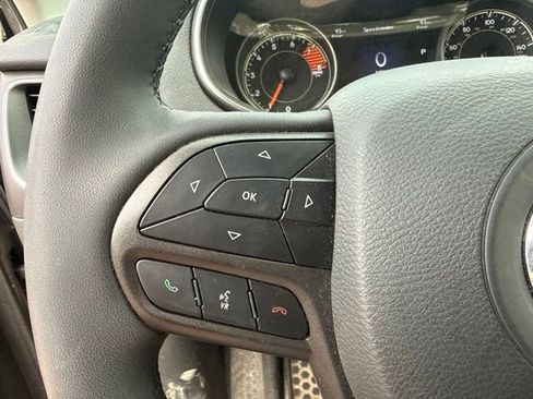 Used 2021 Jeep Cherokee Trailhawk AWD/4WD image 17