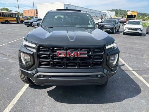Used 2025 GMC Canyon Elevation w/ Convenience Package AWD/4WD image 3