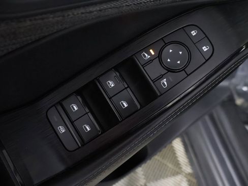 Used 2021 Nissan Rogue SV AWD/4WD image 33