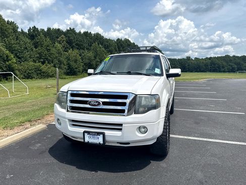 Used 2011 Ford Expedition Limited image 23