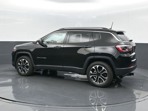 Certified 2022 Jeep Compass Limited image 5