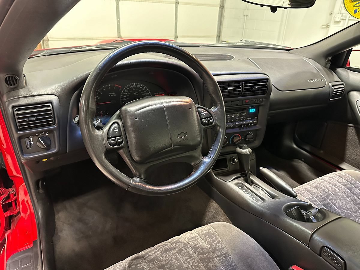 Used 2002 Chevrolet Camaro Z28 w/ SS Performance/Appearance Pkg RWD image 28