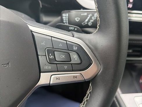 Used 2024 Volkswagen Atlas Cross Sport SE AWD/4WD image 19