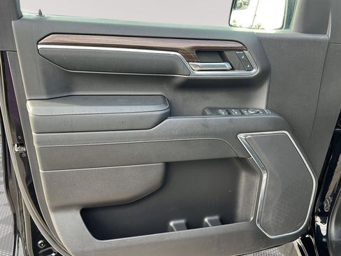 Used 2024 Chevrolet Silverado 1500 LT Trail Boss image 10