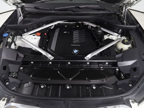Used 2019 BMW X5 xDrive40i w/ Executive Package image 56