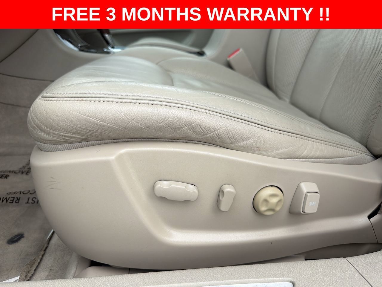 Used 2010 Cadillac DTS Premium w/ Driver Awareness Package FWD image 13