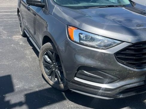 Used 2023 Ford Edge SE w/ Black Appearance Package AWD/4WD image 2