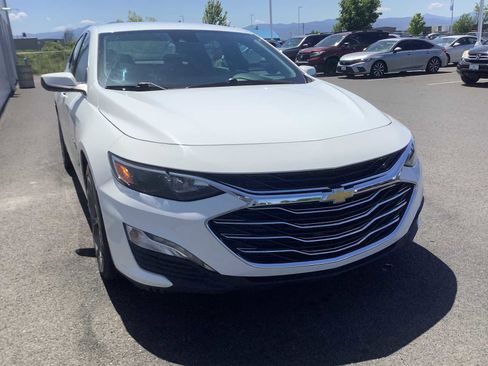 Used 2024 Chevrolet Malibu LT FWD image 9