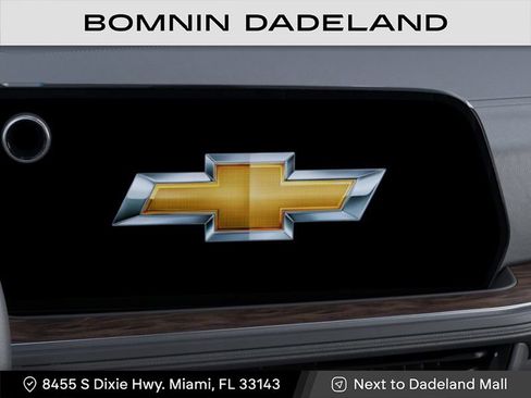 New 2026 Chevrolet Suburban Z71 w/ Z71 Off-Road Package AWD/4WD image 20