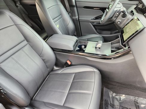 Certified 2025 Land Rover Range Rover Evoque Dynamic SE image 15