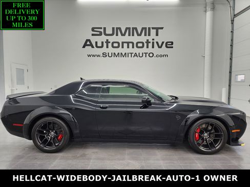 Used 2023 Dodge Challenger SRT Hellcat RWD image 1
