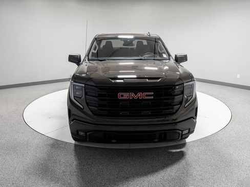 Used 2024 GMC Sierra 1500 Elevation image 26