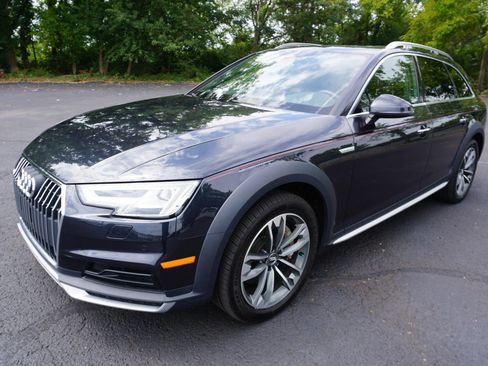 Used 2017 Audi A4 2.0T allroad Premium Plus AWD/4WD image 4