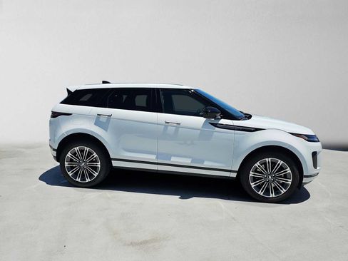 Used 2025 Land Rover Range Rover Evoque S AWD/4WD image 2