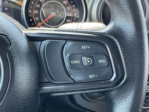 Used 2023 Jeep Wrangler Unlimited Sport AWD/4WD image 23