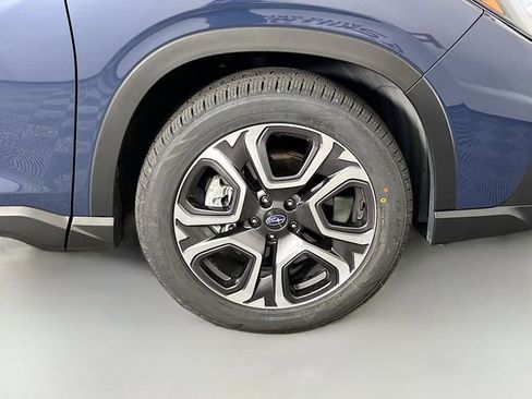 Used 2024 Subaru Ascent Limited image 39